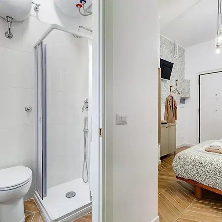 Bdc - Nest! Small But Cozy