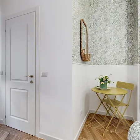 Bdc - Nest! Small But Cozy Apartment