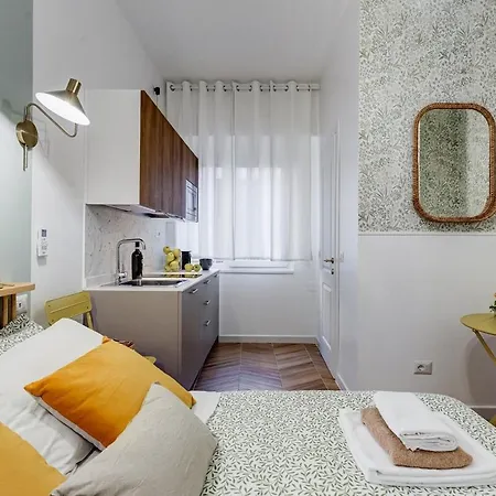 Bdc - Nest! Small But Cozy *