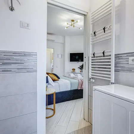 Bdc - Nest! Small But Cozy